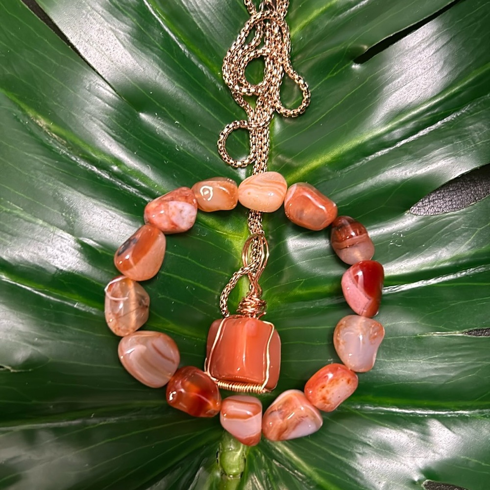 CARNELIAN rose & gold wire wrapped crystal pendant bracelet & necklace set